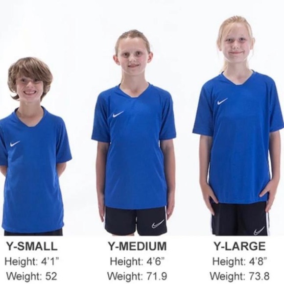 Lamine Yamal Barcelona Home Kit - Picture 3 of 4